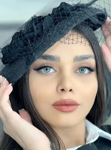 خرید لنز رنگی آبی اقیانوسی ویکتوریا دسی گرین