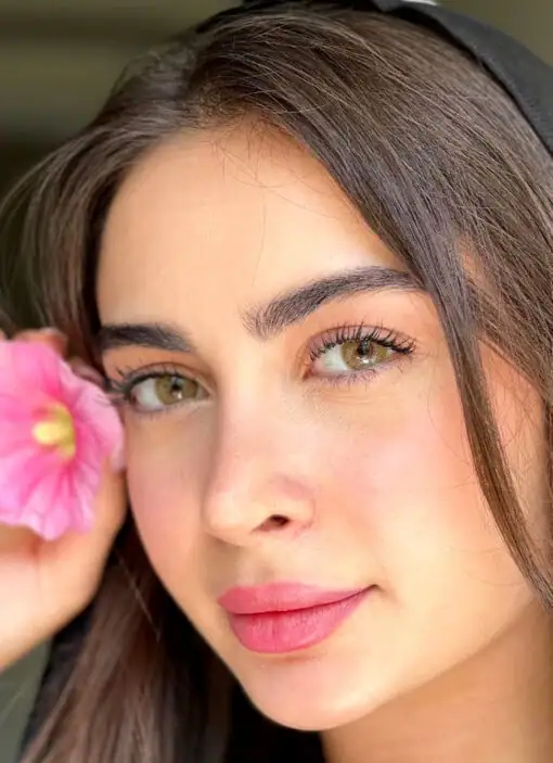 خرید لنز رنگی عسلی ویکتوریا دیوا گلد