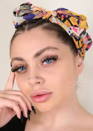 خرید لنز رنگی آبی هیپنوس هالیوود بیبی بلو