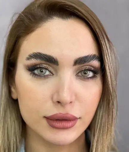 خرید لنز رنگی طوسی سبز آیس کالر آلوورا