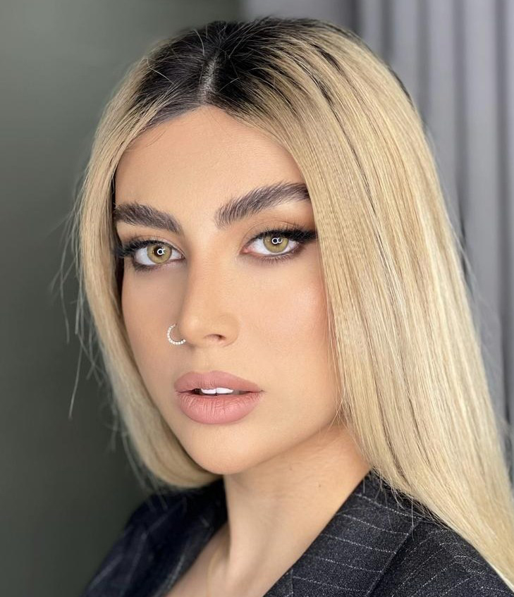 لنز رنگی عسلی آیس کالر ایندیانا