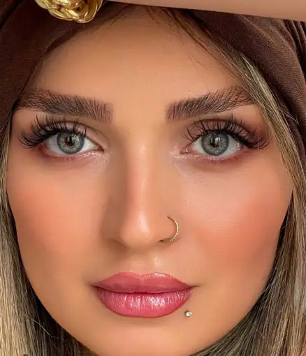 خرید لنز رنگی طوسی سبز لابلا پرمیوم گری