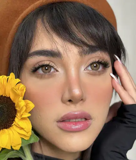 خرید لنز رنگی عسلی سلنا هستیا