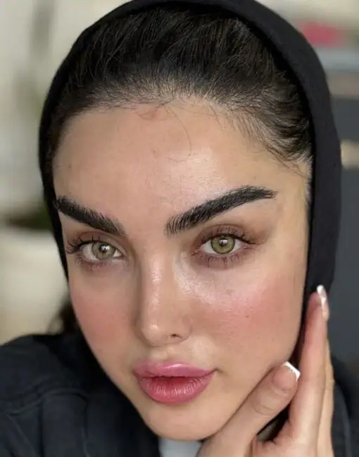 خرید لنز رنگی سبز عسلی سلنا اسموکی