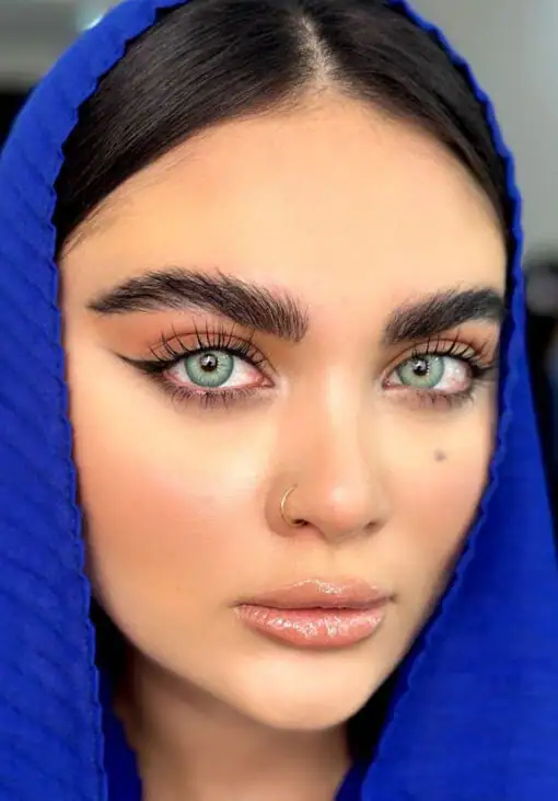 خرید لنز رنگی آبی اقیانوسی یونیک باربی بلو