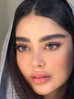 لنز رنگی سبز تیره claragreen