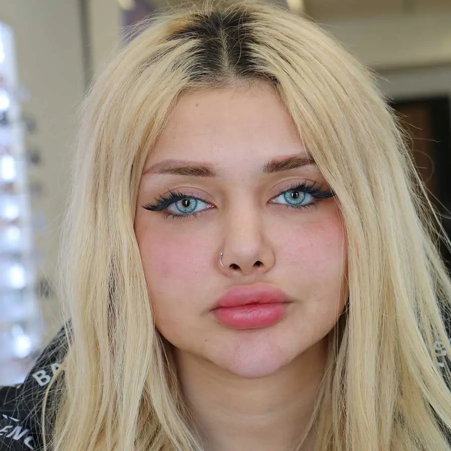 لنز رنگی سلنا گلکسی بلو - Image 2