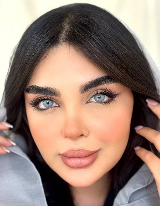 لنز رنگی طوسی آبی سبز یونیک چلسی گری