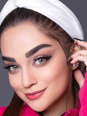 لنز رنگی سلنا یوتا عسلی با رگه های نقره ای خفیف دوردار سالیانه