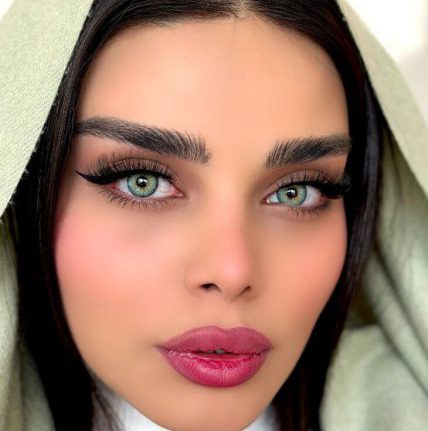 لنز یونیک مدل باربی بلو Unique Barbie Blue