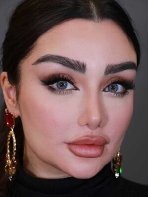 لنز رنگی ایفوریا کارولینا طوسی آبی با مرکزیت خفیف سبز