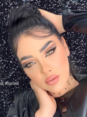 لنز رنگی سلنا آتنا عسلی با دور خفیف زیتونی