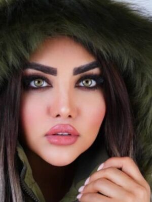 لنز چشم رنگی سبز عسلی دور مشکی گرین هانی سلنا