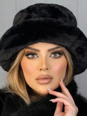 لنز سبز عسلی دور مشکی گرین هانی سلنا