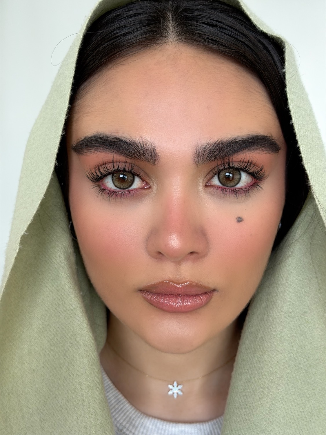 لنز سالانه یونیک مدل گلد هیزل Unique Gold hazel