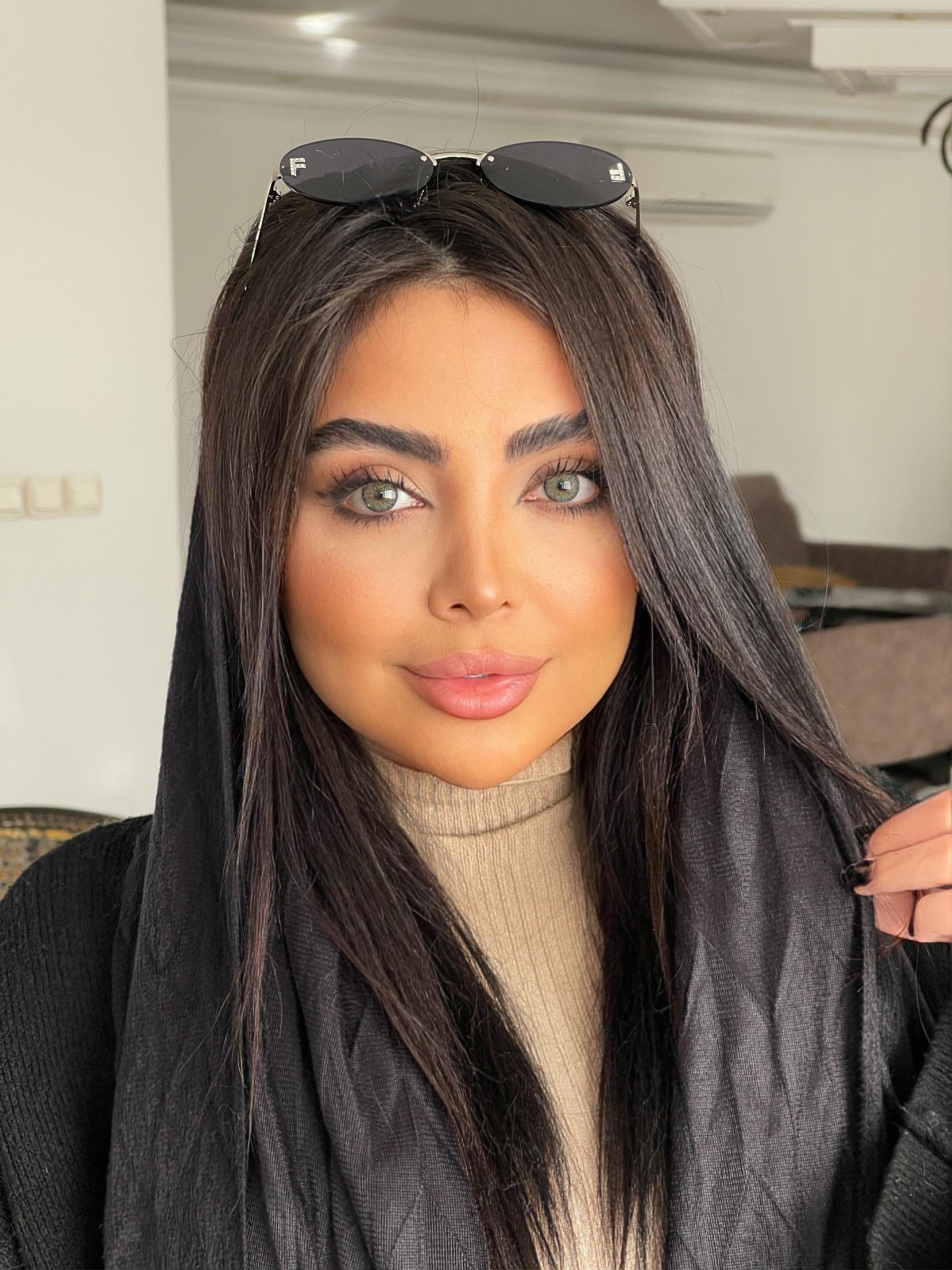 لنز یونیک مدل کلوپاترا گری Unique Celopatra gray