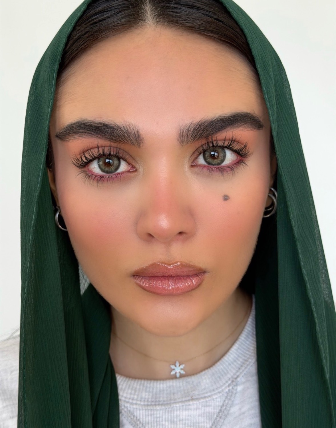 لنز سالانه یونیک مدل آرمی گرین Unique army green