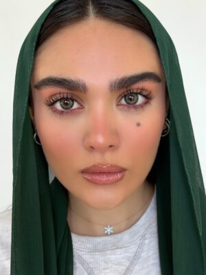 لنز رنگی ارمی گرین یونیک (UNIQUE ARMY GREEN)