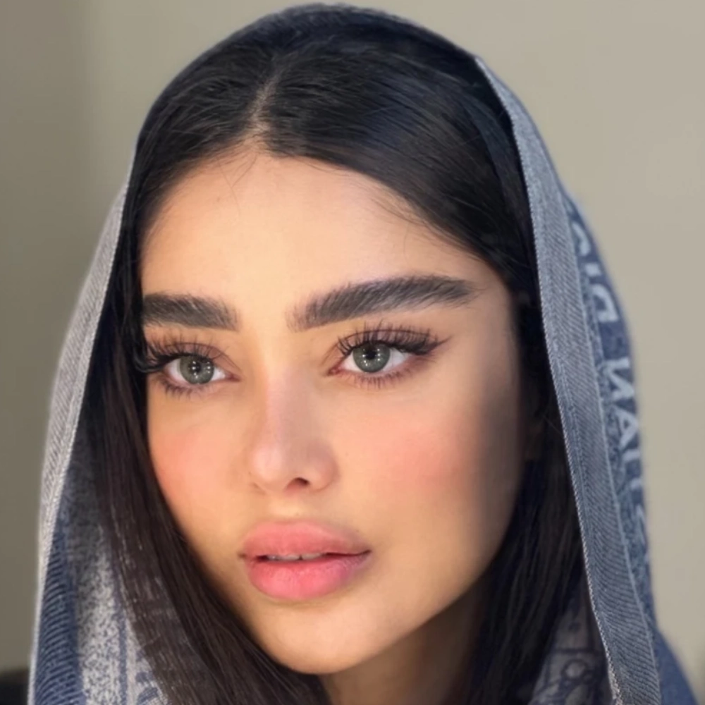لنز رنگی سبز خاکی بافت پنج بعدی آلیس گرین رز