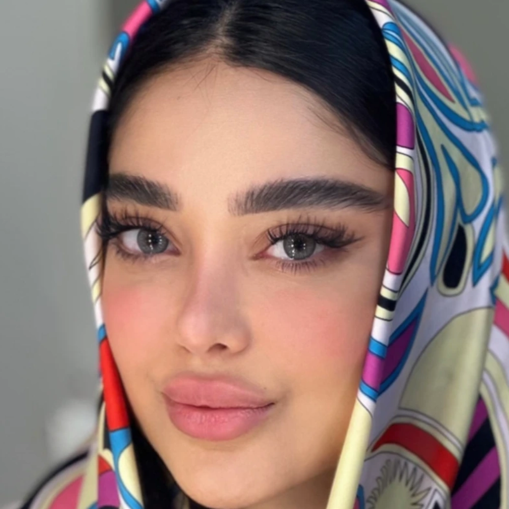 لنز رنگی طوسی خاکستری طبیعی چرسی گری برند رز
