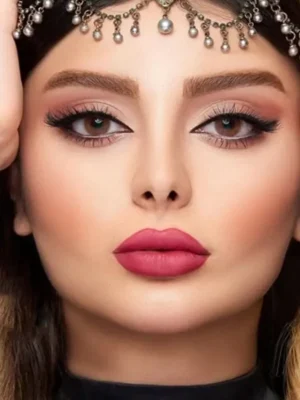 لنز رنگی سنوریتا کت آی عسلی بدون دور سالانه