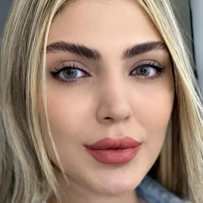 لنز یونیک دیانلا سبز آبی بدون دور - Image 3