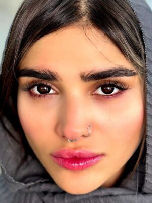 لنز مشکی یونیک نچرال بلک