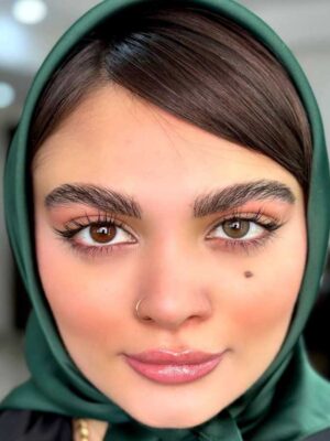 لنز رنگی یونیک سبز تیره دور دار ویستریا