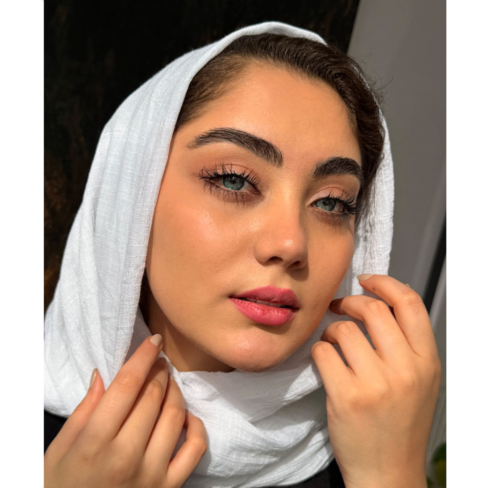 لنز رنگی پنج بعدی سبز آبی عسلی سایه روشن آرکتیک بلو آماندا