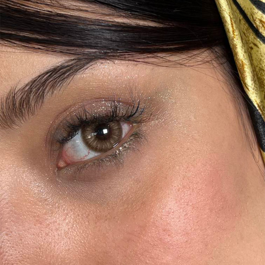 لنز رنگی قهوه ای دور محو کارولینا موکا شاین آماندا