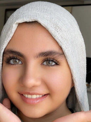 لنز رنگی عسلی خاکی دور محو کد 516