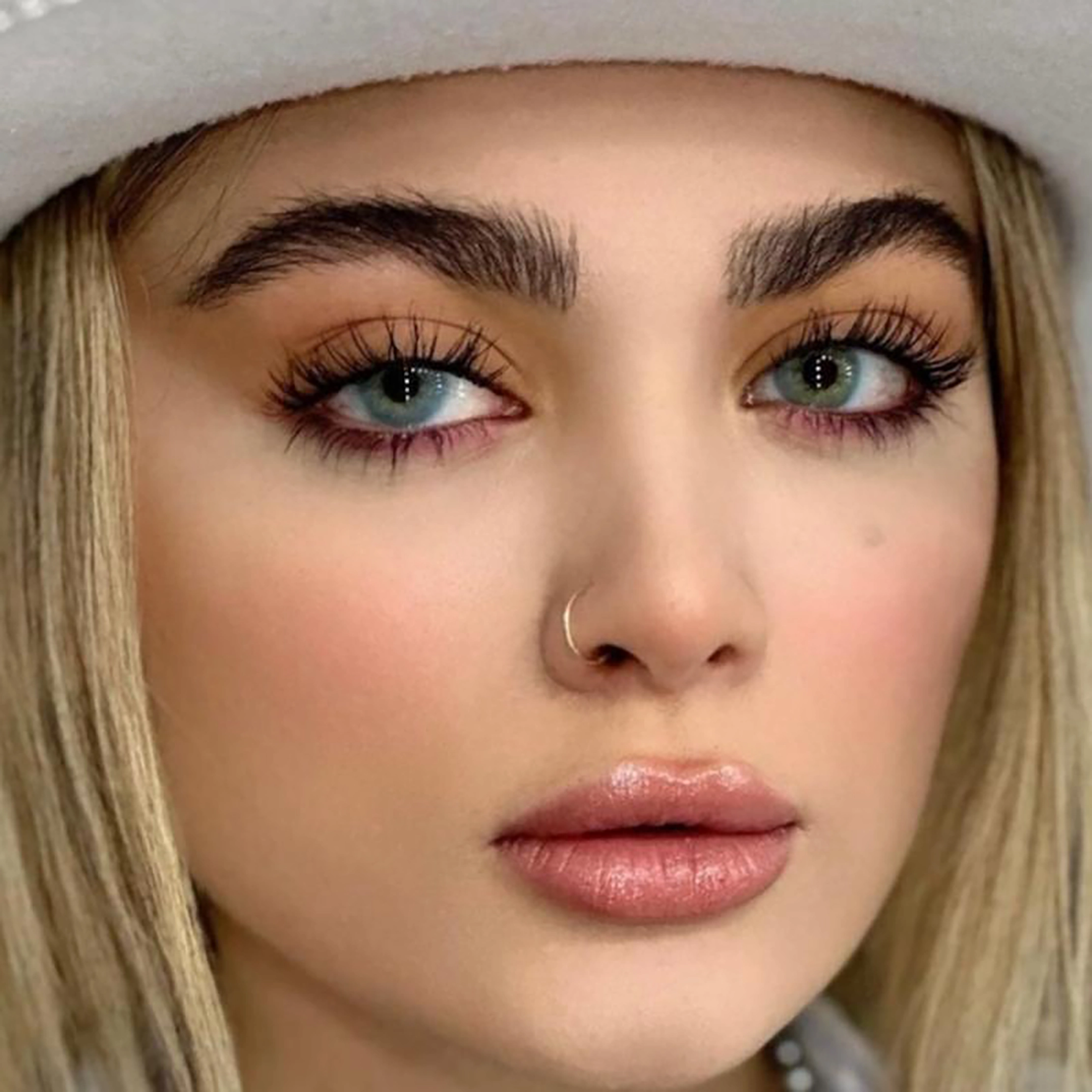 لنز آیس کالر ربل بلو سبز آبی