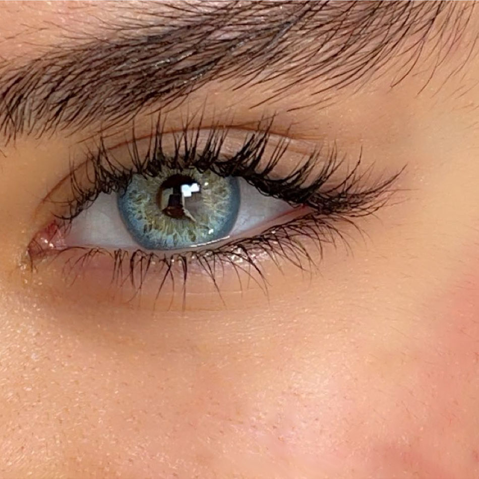 لنز رنگی گلکسی بلو سلنا (selena galaxy-blue)