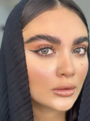 لنز یونیک مون طوسی عسلی دور محو - Image 2