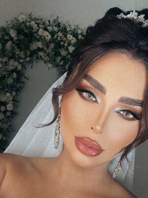 لنز رنگی بلونا عسلی گرم دوردار