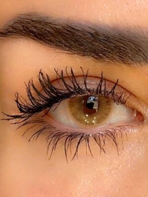 لنز رنگی سلنا عسلی روشن بدون دور کافی ماهانه