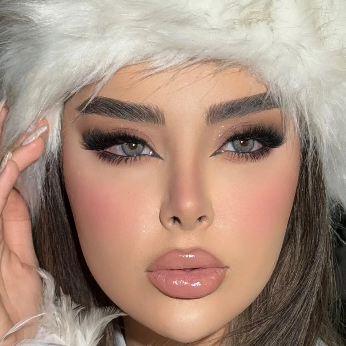 لنز ائوراگری آماندا