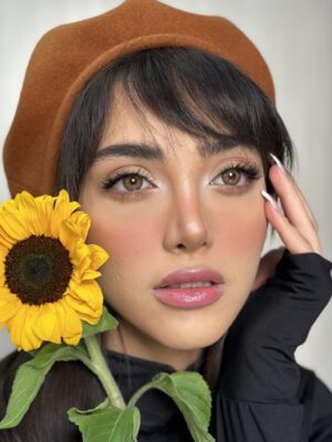 لنز عسلی قهوه ای دوردار هستیا سلنا