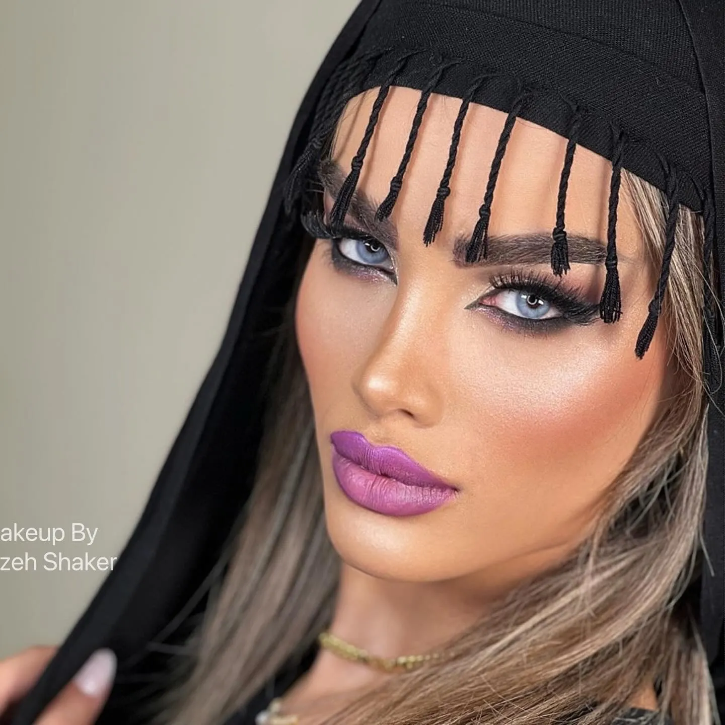 لنز رنگی آبی روشن کد 557 - Image 9