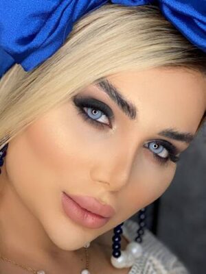 لنز آیس کالر سالانه آبی آسمانی دور دار Ice Color radin sky - Image 2