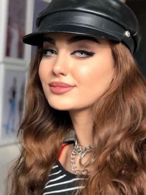 لنز کارولینا گری اماندا