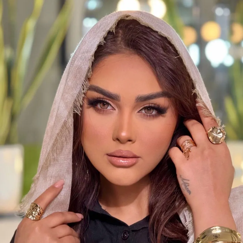 مشخصات لنز کاپوچینو سلنا