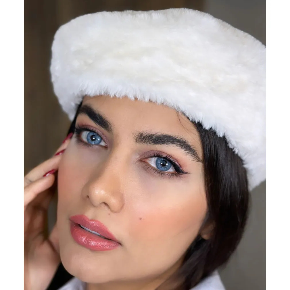 لنز هاوایی بلو اماندا چشم