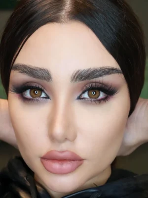 لنز هستیا سلنا روی چشم مشکی