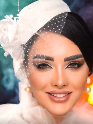 لنز رنگی طوسی سبز کد 715